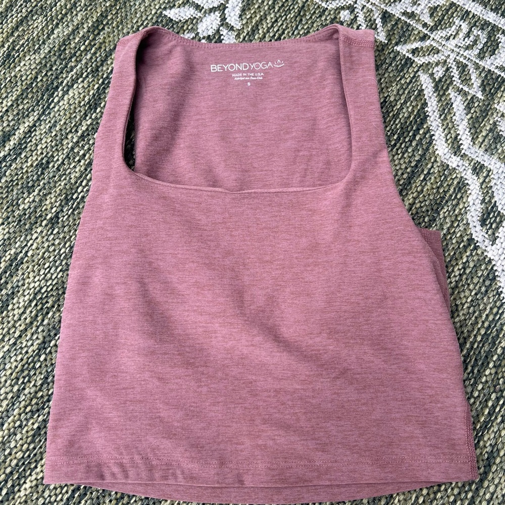 Beyond Yoga crop top